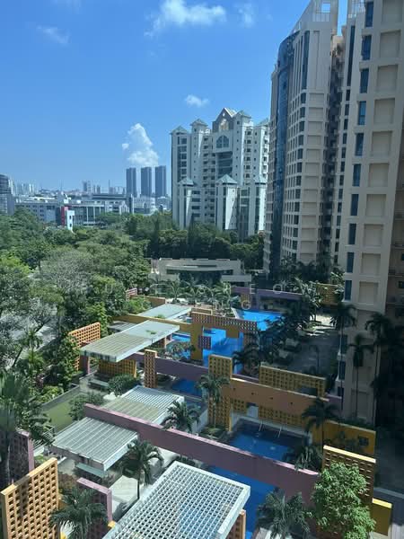 Tanglin View, 150 Prince Charles Crescent, 3 Bedrooms, 1,152 sqft, Condominium For Rent, by Puye Sheow Ching, 500171942 - Pool - PropertyGuru.com.sg