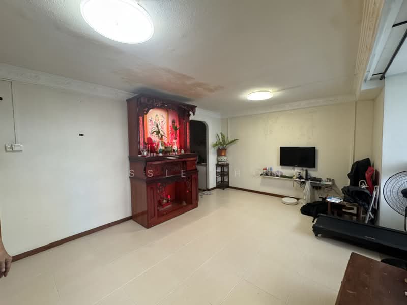 339 Ubi Avenue 1, 339 Ubi Avenue 1, 3 Bedrooms, 969 sqft, HDB Flat For Sale, by Jessie Chong, 500171947 - Living Room - PropertyGuru.com.sg