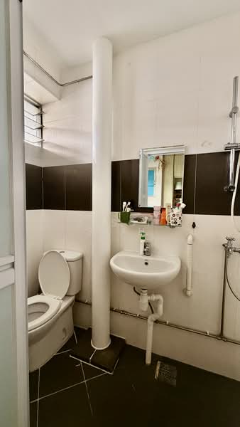 247 Kim Keat Link, 247 Kim Keat Link, Room Rental, 150 sqft, HDB Flat For Rent, by Jason Seah, 500171948 - Bathroom - PropertyGuru.com.sg