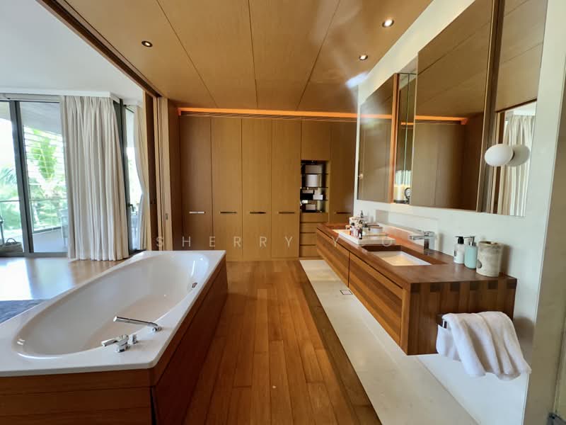 Seven Palms Sentosa Cove, 155 Cove Drive, 3 Bedrooms, 4,241 sqft, Condominium For Sale, by Sherry Yeo, 500171950 - Bathroom - PropertyGuru.com.sg