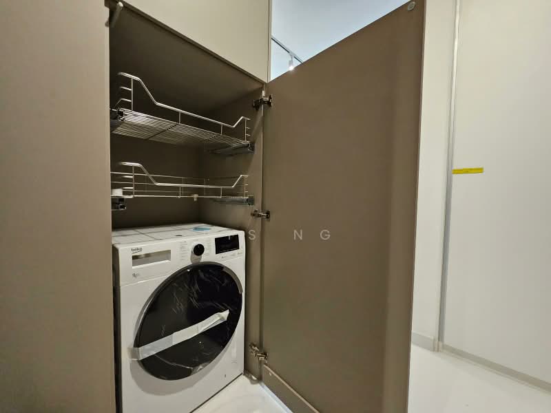 Parksuites, 18 Holland Grove Road, 1 Bedroom, 646 sqft, Condominium For Rent, by Ris Ng, 500171953 - Interior - PropertyGuru.com.sg