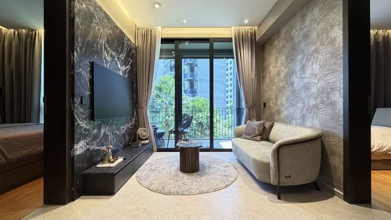 Park Colonial, 10 Woodleigh Lane, 2 Bedrooms, 667 sqft, Condominium For Sale, by Christina Tan, 500171955 - Living Room - PropertyGuru.com.sg