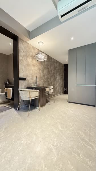 Park Colonial, 10 Woodleigh Lane, 2 Bedrooms, 667 sqft, Condominium For Sale, by Christina Tan, 500171955 - Interior - PropertyGuru.com.sg