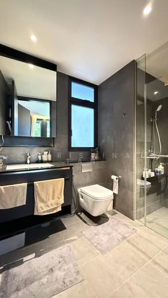Park Colonial, 10 Woodleigh Lane, 2 Bedrooms, 667 sqft, Condominium For Sale, by Christina Tan, 500171955 - PropertyGuru.com.sg