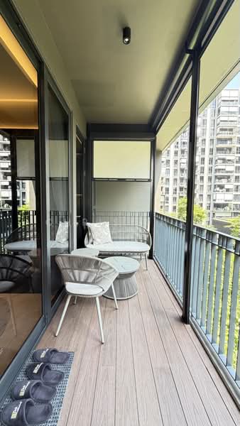 Park Colonial, 10 Woodleigh Lane, 2 Bedrooms, 667 sqft, Condominium For Sale, by Christina Tan, 500171955 - PropertyGuru.com.sg