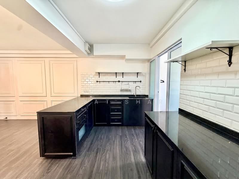 279 Toh Guan Road, 279 Toh Guan Road, 3 Bedrooms, 1,302 sqft, HDB Flat For Sale, by Hidayat Shariff, 500171960 - Kitchen - PropertyGuru.com.sg