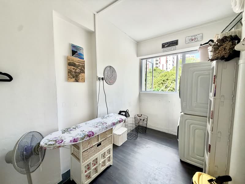 279 Toh Guan Road, 279 Toh Guan Road, 3 Bedrooms, 1,302 sqft, HDB Flat For Sale, by Hidayat Shariff, 500171960 - Interior - PropertyGuru.com.sg