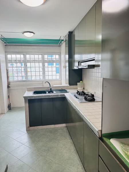 138 Bishan Street 12, 138 Bishan Street 12, 3 Bedrooms, 904 sqft, HDB Flat For Rent, by Joyce Kuah, 500171962 - Kitchen - PropertyGuru.com.sg