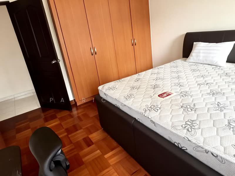 Mandalay Mansion, 15 Minbu Road, Room Rental, 300 sqft, Apartment For Rent, by Patricia Chia, 500171964 - Bedroom - PropertyGuru.com.sg