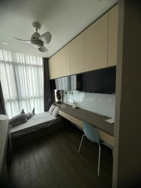 Symphony Suites, 1 Yishun Close, Room Rental, 150 sqft, Condominium For Rent, by Tiffany Tao 陶虹, 500171970 - Bedroom - PropertyGuru.com.sg