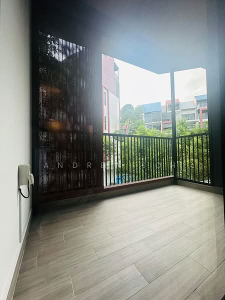 Daintree Residence, 11F Toh Tuck Road, 3 Bedrooms, 1,076 sqft, Condominium For Sale, by Andrew Soh, 500171973 - Balcony - PropertyGuru.com.sg