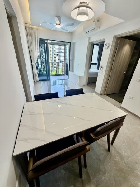 Sengkang Grand Residences, 80 Compassvale Bow, 2 Bedrooms, 624 sqft, Condominium For Rent, by Joelle Ng, 500171982 - Dining Room - PropertyGuru.com.sg