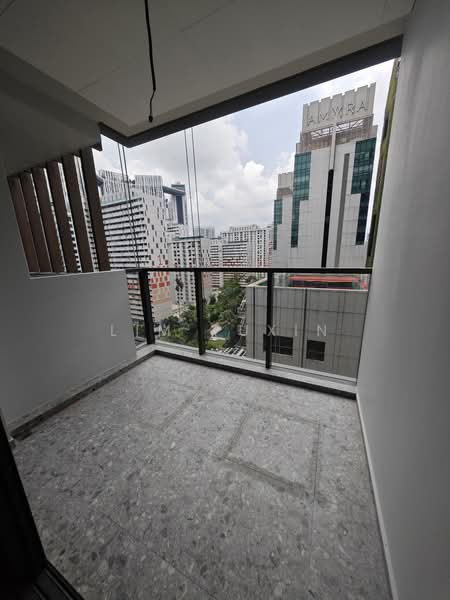 One Bernam, 1 Bernam Street, 2 Bedrooms, 700 sqft, Condominium For Sale, by Lim Yuxin, 500172001 - Balcony - PropertyGuru.com.sg