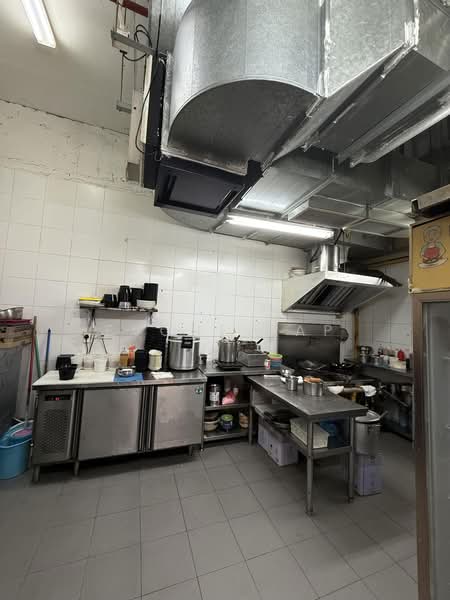Kensington Square, 2 Jalan Lokam, 872 sqft, Mall Shop For Rent, by Evone Yap, 500172006 - Kitchen - CommercialGuru.com.sg