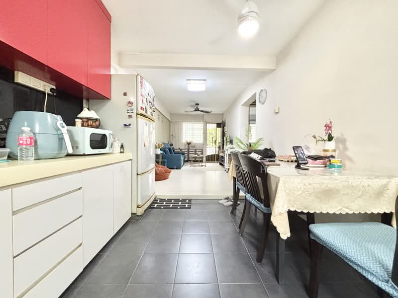 731 Yishun Street 72, 731 Yishun Street 72, 2 Bedrooms, 721 sqft, HDB Flat For Sale, by Alvin Toh, 500172009 - Kitchen - PropertyGuru.com.sg