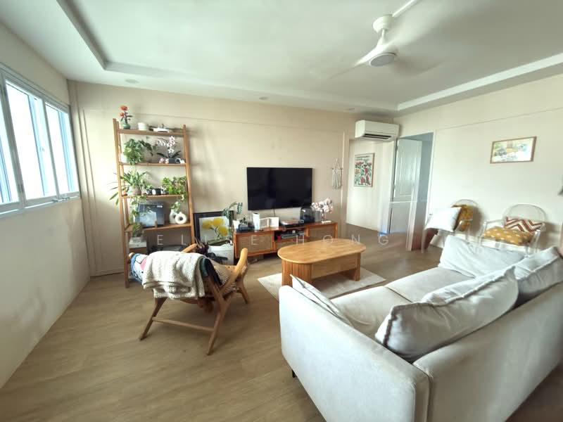 347 Clementi Avenue 5, 347 Clementi Avenue 5, 3 Bedrooms, 990 sqft, HDB Flat For Sale, by Elise Hong, 500172011 - Living Room - PropertyGuru.com.sg