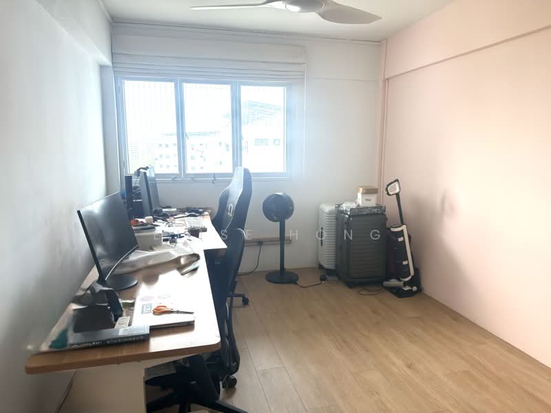 347 Clementi Avenue 5, 347 Clementi Avenue 5, 3 Bedrooms, 990 sqft, HDB Flat For Sale, by Elise Hong, 500172011 - Study - PropertyGuru.com.sg