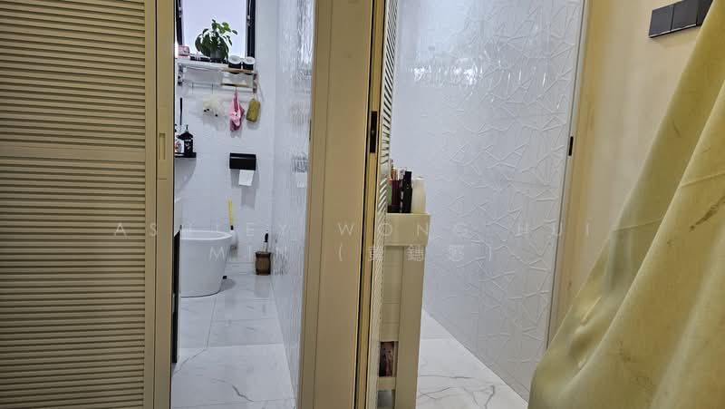 EMINENCE LANDED~ 2 Storeys Terrace @ Daisy Rd/Daisy Ave, , 3 Bedrooms, 2,500 sqft, Terraced House For Sale, by Ashley Wong Hui Min (黄鏸慜), 500172016 - Bathroom - PropertyGuru.com.sg