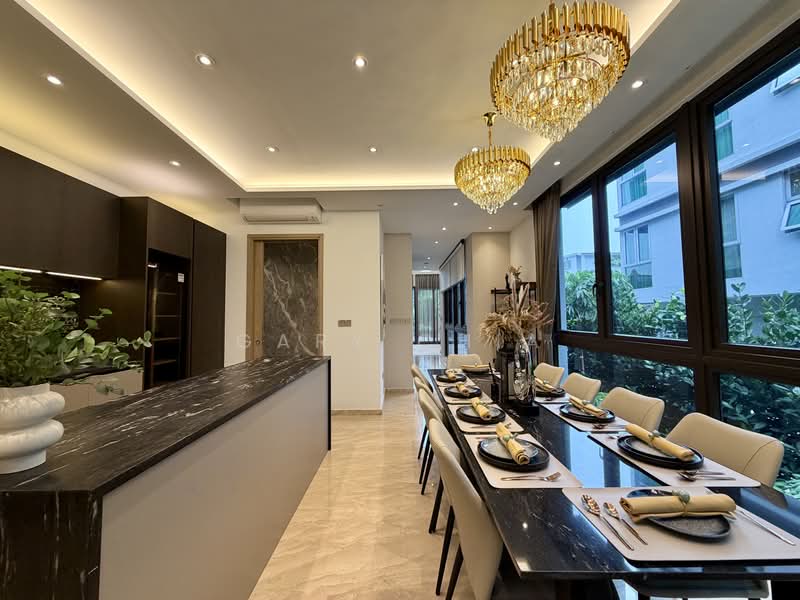Fernhill Road, , 6 Bedrooms, 7,441 sqft, Semi-Detached House For Sale, by Gary Chia, 500172019 - Dining Room - PropertyGuru.com.sg