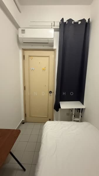 Villa De West, 385 Pasir Panjang Road, Room Rental, 80 sqft, Condominium For Rent, by Linda Ho, 500172020 - Bedroom - PropertyGuru.com.sg