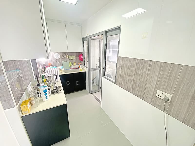 658A Punggol East, 658A Punggol East, 2 Bedrooms, 732 sqft, HDB Flat For Sale, by Eugene Chen, 500172028 - Kitchen - PropertyGuru.com.sg