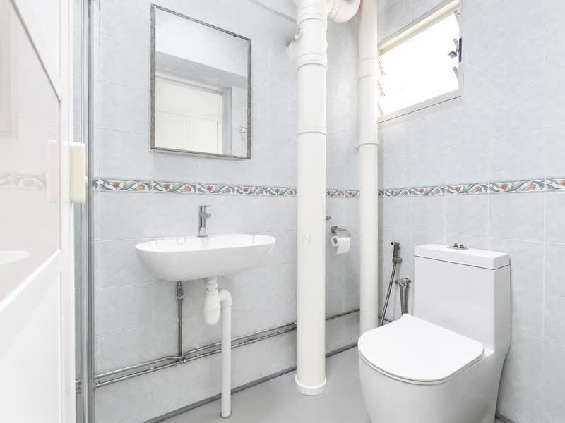 197B Punggol Field, 197B Punggol Field, 3 Bedrooms, 1,184 sqft, HDB Flat For Sale, by Andy Tan 陈志豪, 500172032 - Bathroom - PropertyGuru.com.sg