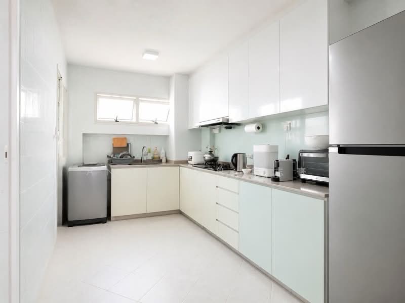197B Punggol Field, 197B Punggol Field, 3 Bedrooms, 1,184 sqft, HDB Flat For Sale, by Andy Tan 陈志豪, 500172032 - Kitchen - PropertyGuru.com.sg