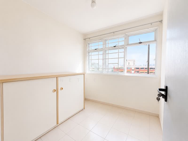 2 Holland Avenue, 2 Holland Avenue, 3 Bedrooms, 700 sqft, HDB Flat For Sale, by Lynette Thng, 500172035 - Utility room - PropertyGuru.com.sg