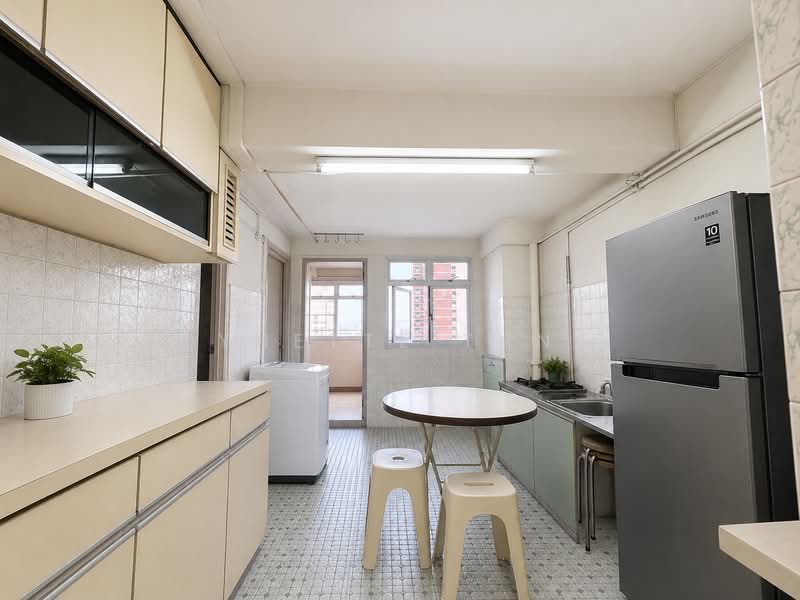 2 Holland Avenue, 2 Holland Avenue, 3 Bedrooms, 700 sqft, HDB Flat For Sale, by Lynette Thng, 500172035 - Kitchen - PropertyGuru.com.sg