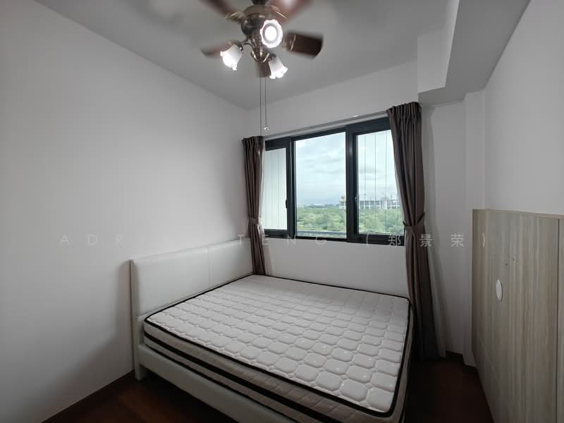 Kingsford Waterbay, 84 Upper Serangoon View, 2 Bedrooms, 678 sqft, Condominium For Sale, by Adrian Teng (郑景荣), 500172039 - Bedroom - PropertyGuru.com.sg