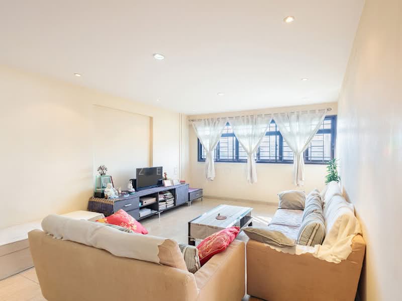 516 Bedok North Avenue 2, 516 Bedok North Avenue 2, 3 Bedrooms, 1,280 sqft, HDB Flat For Sale, by Zee Koh, 500172042 - Living Room - PropertyGuru.com.sg