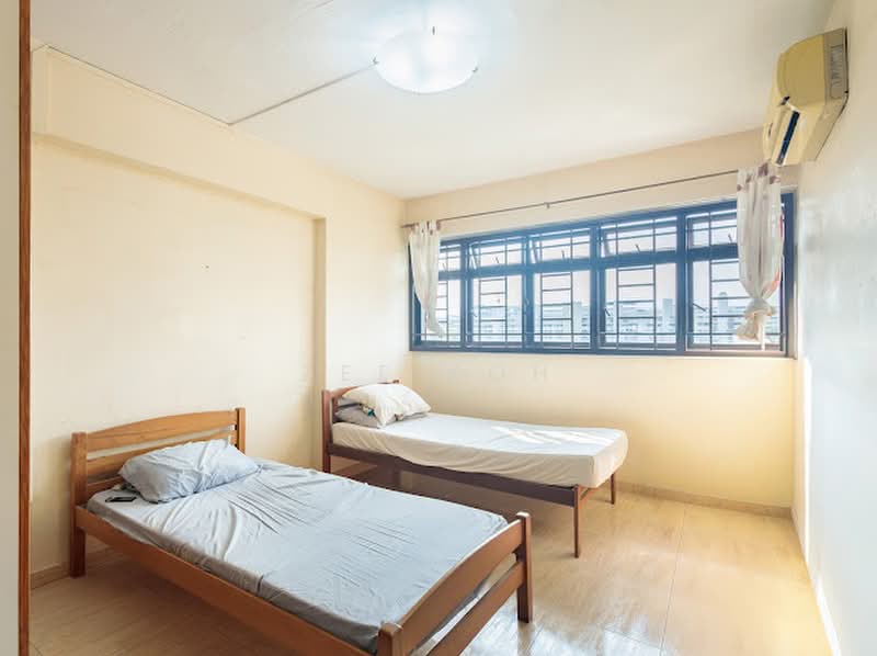 516 Bedok North Avenue 2, 516 Bedok North Avenue 2, 3 Bedrooms, 1,280 sqft, HDB Flat For Sale, by Zee Koh, 500172042 - Bedroom - PropertyGuru.com.sg