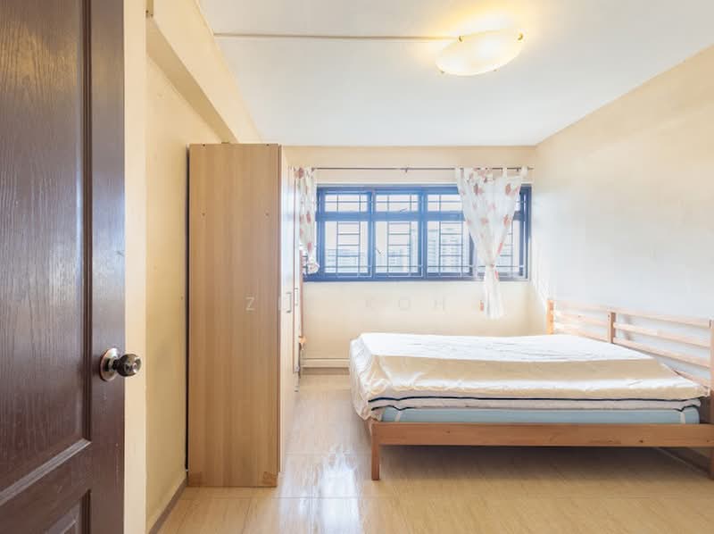 516 Bedok North Avenue 2, 516 Bedok North Avenue 2, 3 Bedrooms, 1,280 sqft, HDB Flat For Sale, by Zee Koh, 500172042 - Bedroom - PropertyGuru.com.sg