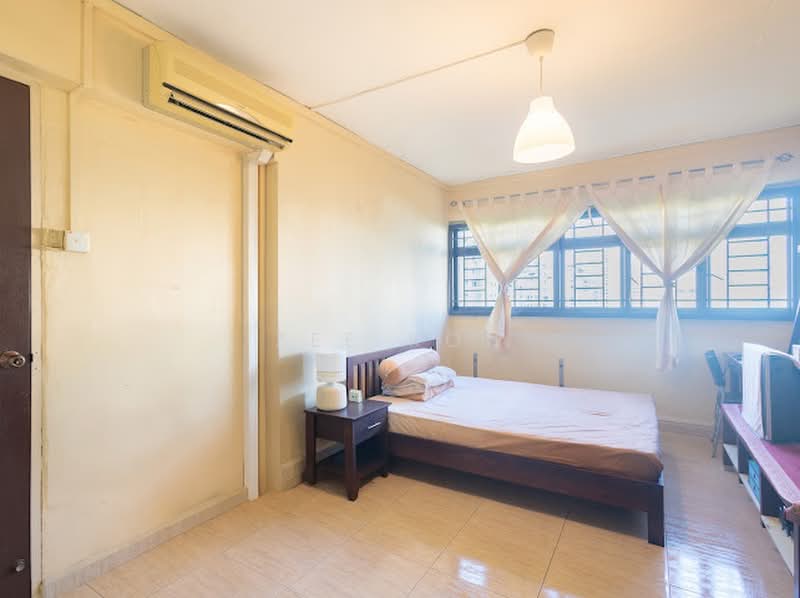 516 Bedok North Avenue 2, 516 Bedok North Avenue 2, 3 Bedrooms, 1,280 sqft, HDB Flat For Sale, by Zee Koh, 500172042 - Bedroom - PropertyGuru.com.sg