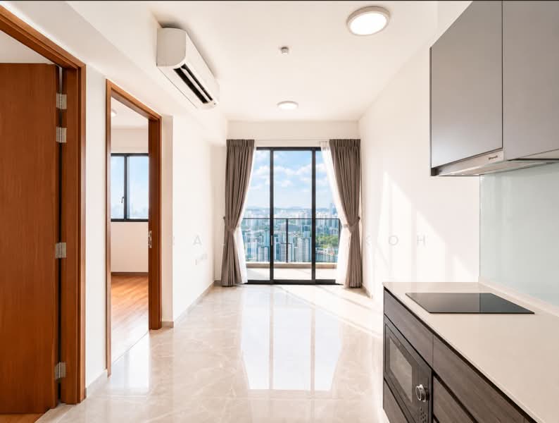 Stirling Residences, 21 Stirling Road, 2 Bedrooms, 506 sqft, Condominium For Sale, by Geraldine Koh, 500172043 - Living Room - PropertyGuru.com.sg