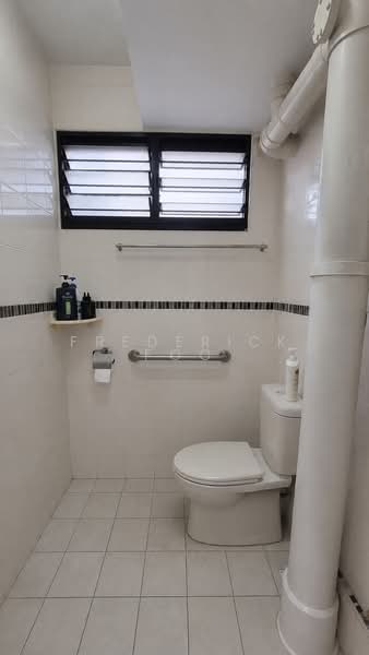 22 Haig Road, 22 Haig Road, 2 Bedrooms, 732 sqft, HDB Flat For Sale, by Frederick Foo, 500172046 - Bathroom - PropertyGuru.com.sg