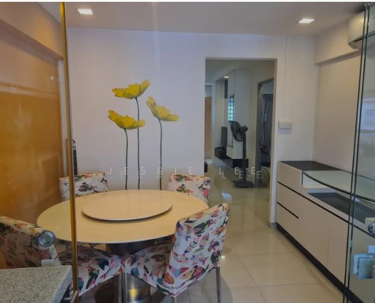 420 Tampines Street 41, 420 Tampines Street 41, Room Rental, 160 sqft, HDB Flat For Rent, by Jessie Lee, 500172055 - Dining Room - PropertyGuru.com.sg