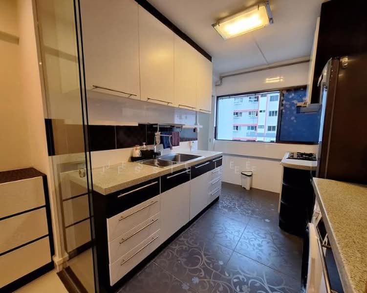 420 Tampines Street 41, 420 Tampines Street 41, Room Rental, 160 sqft, HDB Flat For Rent, by Jessie Lee, 500172055 - Kitchen - PropertyGuru.com.sg