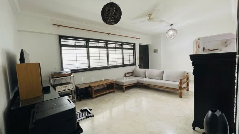275B Jurong West Street 25, 275B Jurong West Street 25, 3 Bedrooms, 969 sqft, HDB Flat For Rent, by Jeslyn Ng, 500172061 - Living Room - PropertyGuru.com.sg