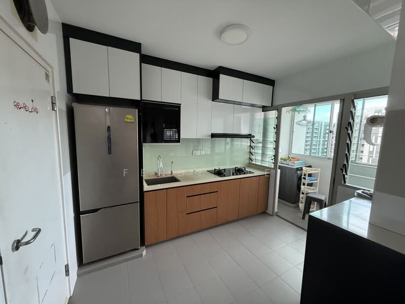 217C Compassvale Drive, 217C Compassvale Drive, 3 Bedrooms, 990 sqft, HDB Flat For Rent, by Fendy Lee, 500172066 - Kitchen - PropertyGuru.com.sg