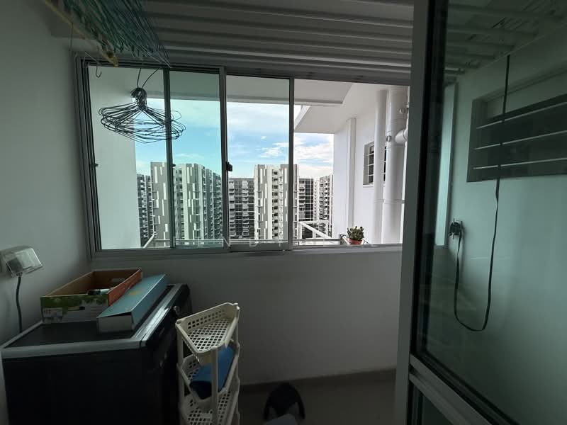 217C Compassvale Drive, 217C Compassvale Drive, 3 Bedrooms, 990 sqft, HDB Flat For Rent, by Fendy Lee, 500172066 - Balcony - PropertyGuru.com.sg