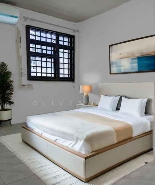 128 Lorong 1 Toa Payoh, 128 Lorong 1 Toa Payoh, Balestier / Toa Payoh, 2 Bedrooms, 721 sqft, HDB Flat For Sale, by Oliver Hay, 500172080 - Bedroom - PropertyGuru.com.sg