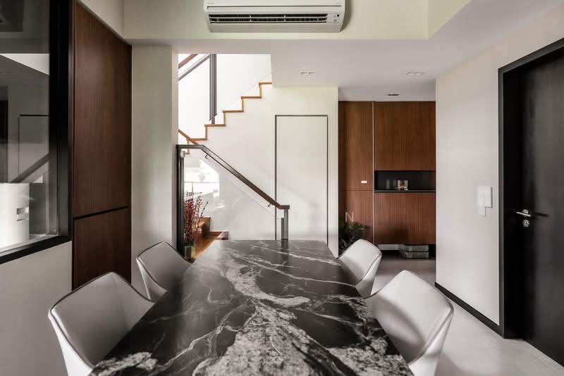 Bukit 828, 828 Upper Bukit Timah Road, 4 Bedrooms, 1,335 sqft, Condominium For Sale, by Jan Tan, 500172081 - Dining Room - PropertyGuru.com.sg