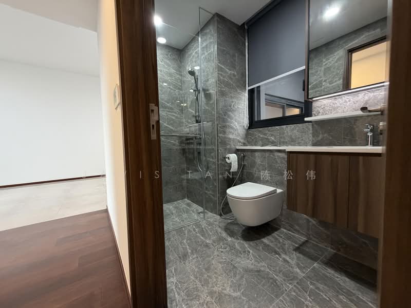 Lentor Modern, Lentor Central, 3 Bedrooms, 980 sqft, Condominium For Sale, by Javis Tan 陈松伟, 500172090 - Bathroom - PropertyGuru.com.sg