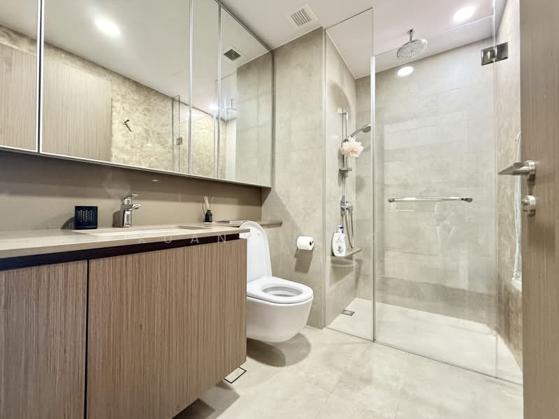 Seaside Residences, 18 Siglap Link, 1 Bedroom, 592 sqft, Apartment For Sale, by Kuanyee Goh, 500172110 - Bathroom - PropertyGuru.com.sg
