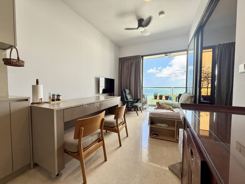 Seaside Residences, 18 Siglap Link, 1 Bedroom, 592 sqft, Apartment For Sale, by Kuanyee Goh, 500172110 - Living Room - PropertyGuru.com.sg