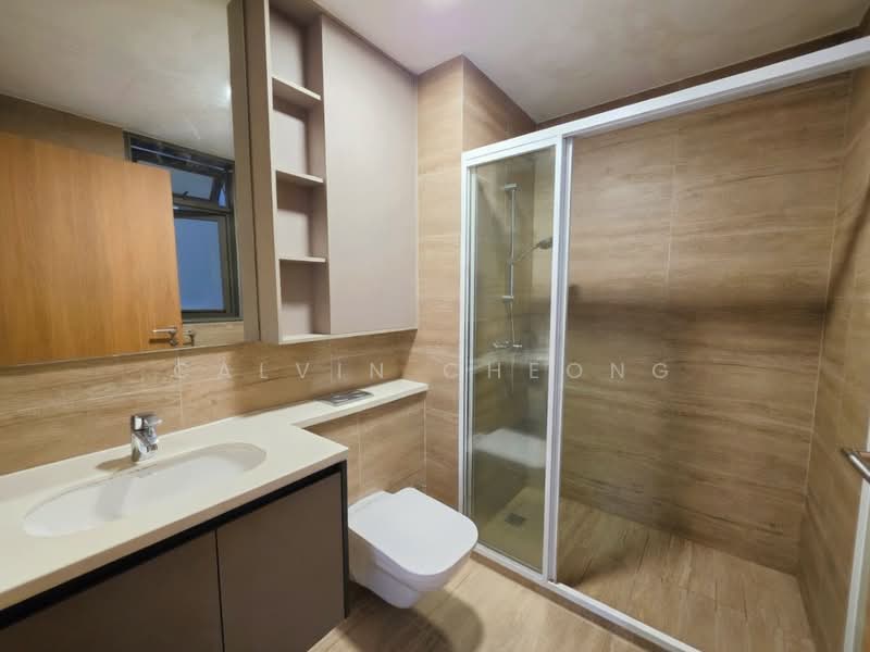 Rivercove Residences EC, 20 Anchorvale Ln, 3 Bedrooms, 958 sqft, Condominium For Sale, by Calvin Cheong, 500172116 - Master Bathroom - PropertyGuru.com.sg