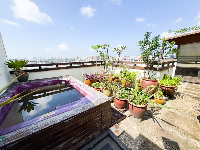 Grosvenor View, 1 Lengkong Empat, 1 Bedroom, 1,292 sqft, Condominium For Sale, by Jay Loy 黎仕緯, 500172117 - Roof - PropertyGuru.com.sg
