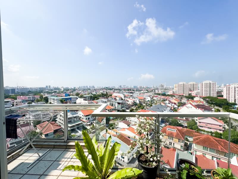Grosvenor View, 1 Lengkong Empat, 1 Bedroom, 1,292 sqft, Condominium For Sale, by Jay Loy 黎仕緯, 500172117 - View - PropertyGuru.com.sg