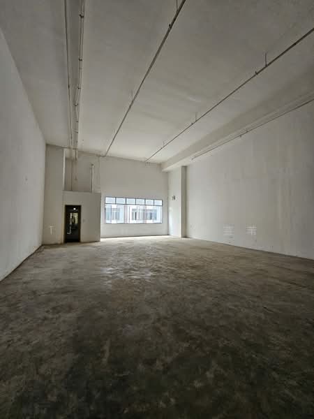 Wave 9, 71 Woodlands Industrial Park E9, 12,000 sqft, Factory / Workshop (B2) For Rent, by TJ Choo 朱芸苇, 500172120 - Interior - CommercialGuru.com.sg